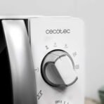 Micro-ondes ProClean 2010. Avec 700 W de puissance, capacité de 20 L, technologie 3DWave, mode Décongélation, 6 niveaux de puissance, minuterie jusqu'à 30 minutes et design compact - Image 5